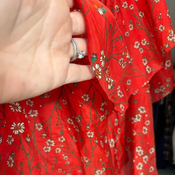 Alice + Olivia Off the shoulder lightweight silk cotton cottagecore blouse top - Picture 9 of 16